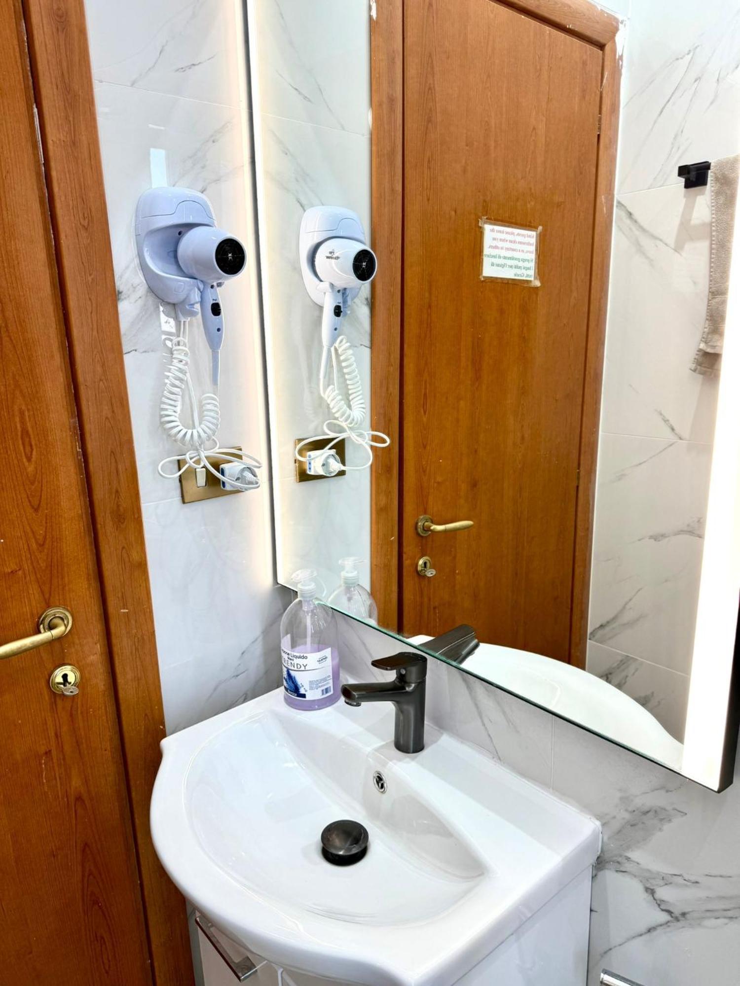 Green Guesthouse Guest house Rome